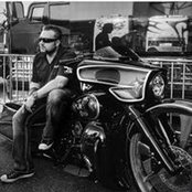 Chris Eder's photo