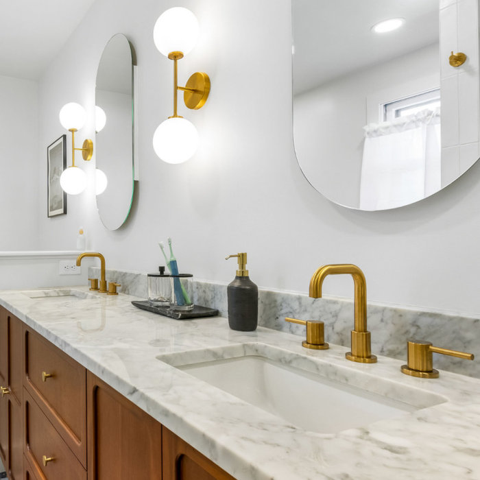 Bathroom - bathroom idea in Nashville