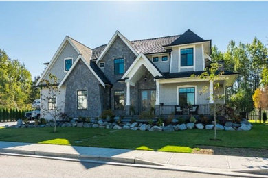 Craftsman exterior home idea in Vancouver