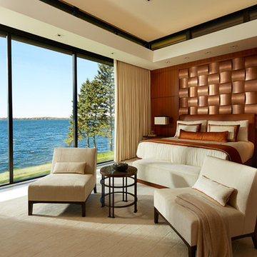 lakeside master suite