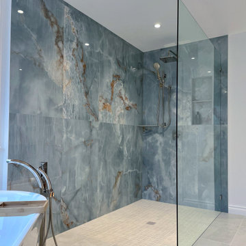 Westwood Plateau En suite Bathroom