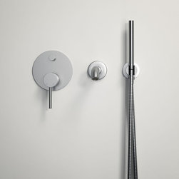 LUSSO LUXE WALL MOUNTED BATH TAP WITH VALVE AND HANDHELD SHOWER KIT BRUSHED STAI - Products