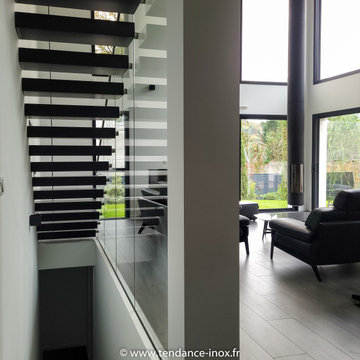 Escalier et garde-corps verre