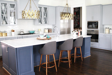Kitchen - transitional kitchen idea in Richmond