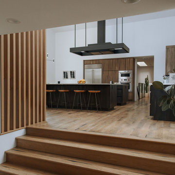 Plateau Court