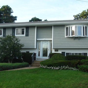 Massapequa Siding - Coastal Sage Shakes with new Windows
