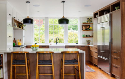 Kitchen of the Week: Functional G-Shape With White-and-Wood Style
