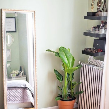 Brooklyn Brownstone Studio - Open Plan Bedroom (Makeover Package)