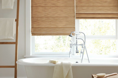 Example of a country bathroom design in New York