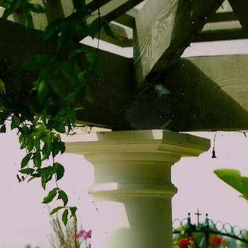 LANDSCAPE DESIGN & FEATURES