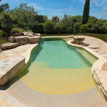 Piscine de forme libre