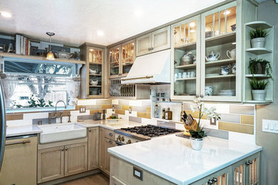 Kitchen - kitchen idea in San Francisco