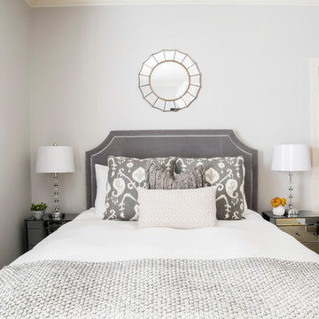 Girl's Room 1