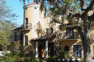 Inspiration for a mediterranean exterior home remodel in Orlando