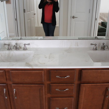 Contractor's Choice, Newberry, Birch, Saddle Stain Guest Bath