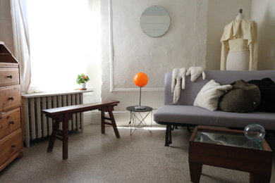 Living room photo in New York