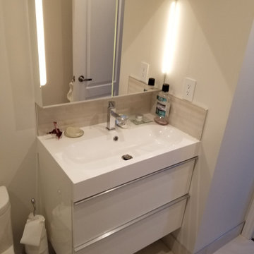 3-piece bathroom in Aurora