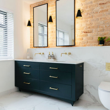 Classic and Cosy Master Bathroom