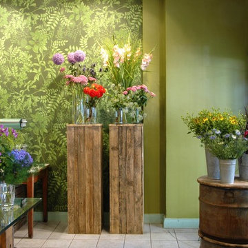 Neue Tapete für einen Blumenladen
