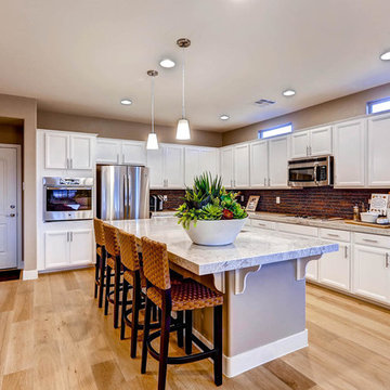 Warmington Residential: Desert Ridge Flagstaff Plan 3 - Kitchen