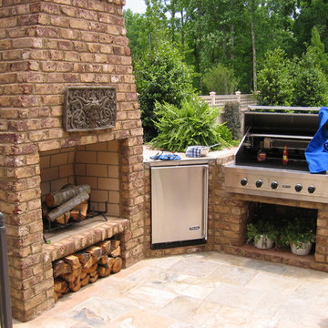 Outdoor Fireplaces and Fire Pits
