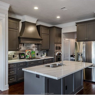 5164 Stonewater Loop, College Station, TX 77845