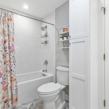 Glenlake Dr, Glenview, IL