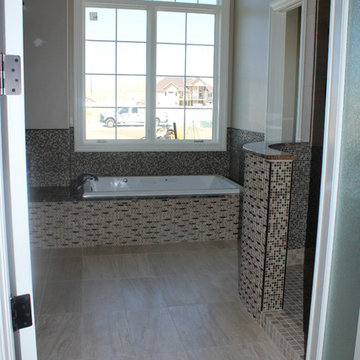 Contemporary Master Bathroom