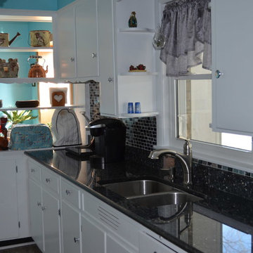 Eden Mosaic Tile Installations: Stainless Steel Crackled Glass Mosaic Mix Tile