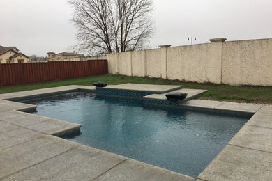 Example of a classic pool design in Sacramento