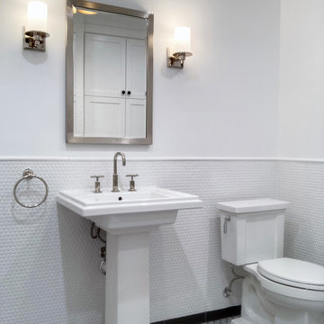 River Forest Guest Bath Remodel – Full Shower Upgrade & Custom Storage