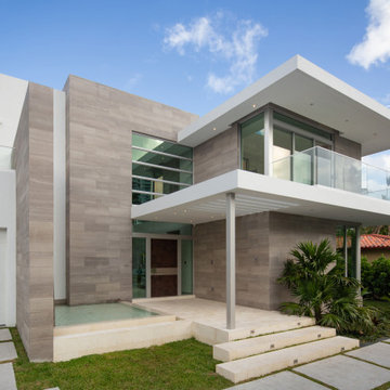 Miami, USA “Golden Beach Residence” – Private Villa