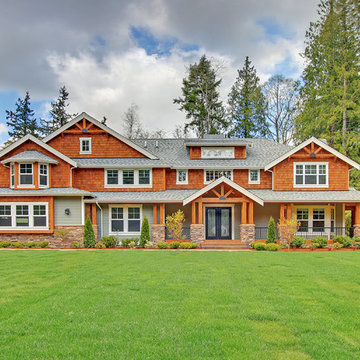 TRADITIONAL CRAFTSMAN