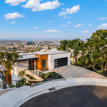 4 Aron Court