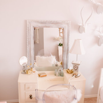 Belle's Boudoir