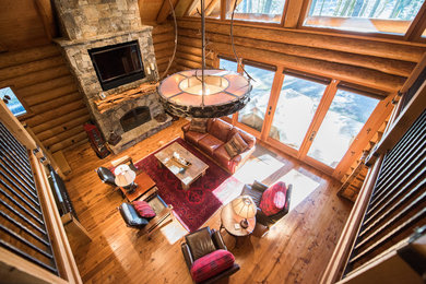 This is an example of a country family room in Portland.
