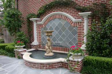 Photo of a traditional water fountain landscape in Houston.
