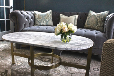 Transitional living room photo in Chicago
