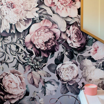 Alberta Ave: Powder Room
