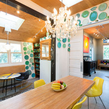 Decora con platos. Exhibe una preciada vajilla o bonitas piezas sueltas