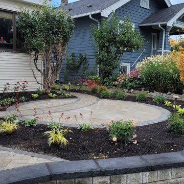 West Seattle Front Yard Patio