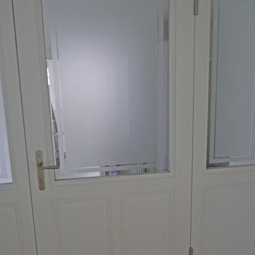 ERSTBEZUG nach Renovierung! Stilaltbau-Wohnung in neuem Look!