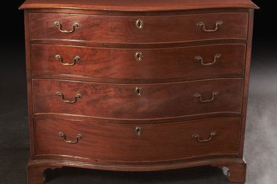 American Chippendale Serpentine Mahogany Chest of Drawers