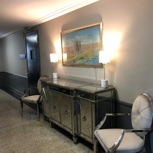 Inspiration för stora eklektiska foajéer, med grå väggar, terrazzogolv, en dubbeldörr, glasdörr och beiget golv