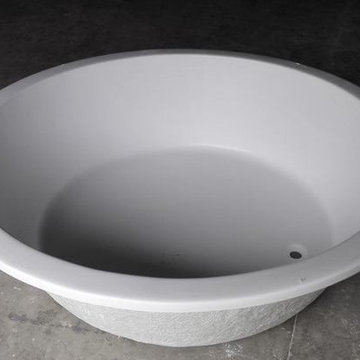 Round Bathtub Size