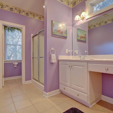 5208 Holly Forest Drive