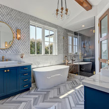 918 Williams - Jonas’ bathroom