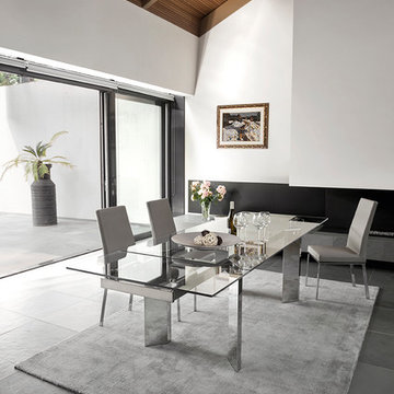 Tower Wood Extension Table - Tempered Top - Chromed Frame - Black Veneer Legs