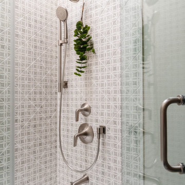 Via Canarias Guest Bathrooms