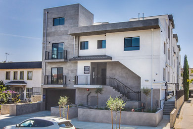 Inspiration for a contemporary home design remodel in Los Angeles